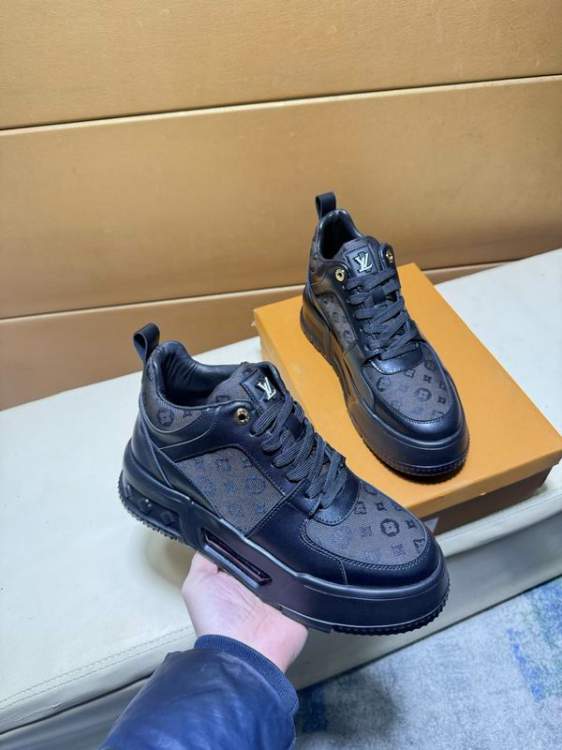 Picture of Louis Vuitton Shoes _SKULVsz38-44hnq010313361
